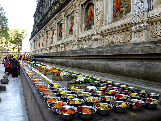 Mahabodhi temple offering flower bodh gaya